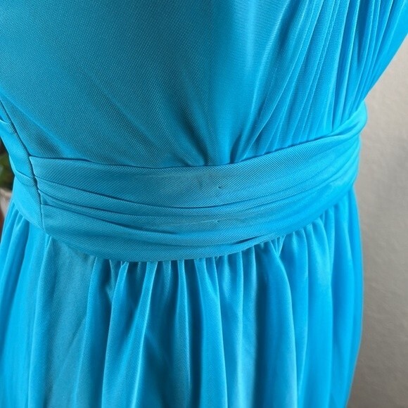 DAVID’S BRIDAL | Malibu Cocktail Dress with Mesh Top & Deep V Back Zip | Size 8 - Picture 7 of 9